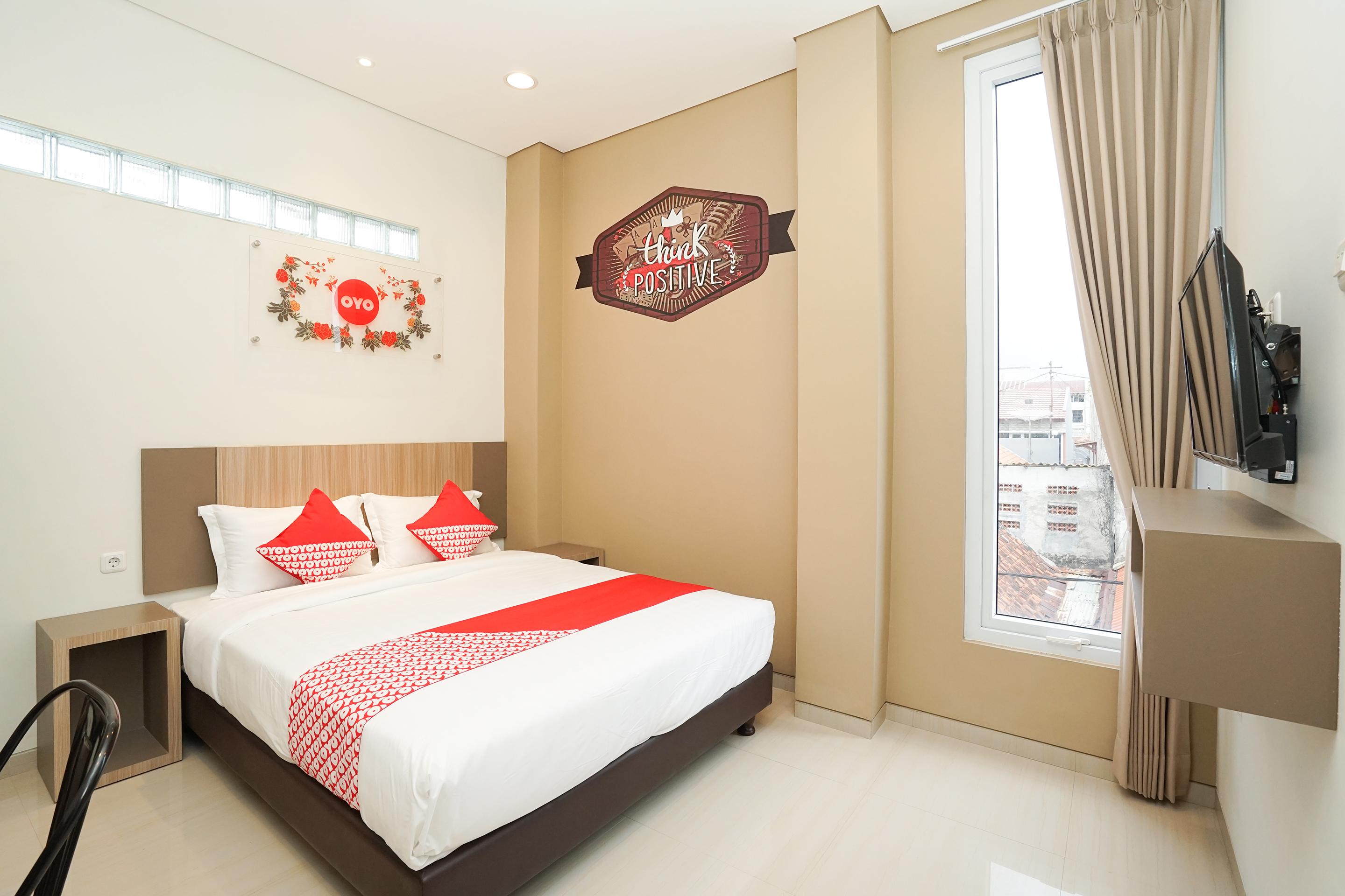 Super Oyo Capital O 614 Graha 8 Syariah Hotel Surabaya Ngoại thất bức ảnh